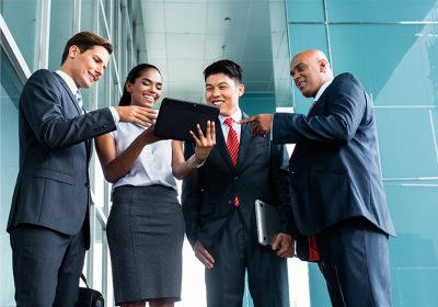 Plataforma de treinamento corporativo para serviços.